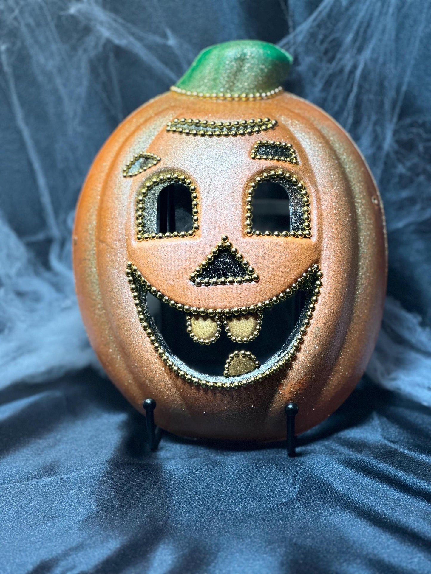 Halloween Costume Mask: Pumpkin Patch