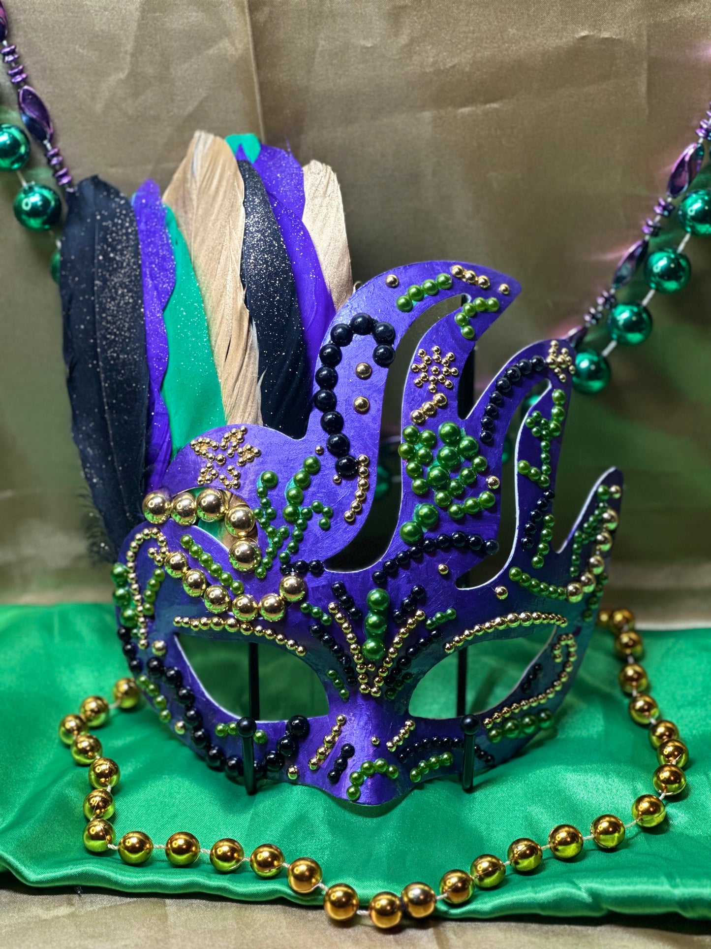 Masquerade mask: Mardi Gras Flowery