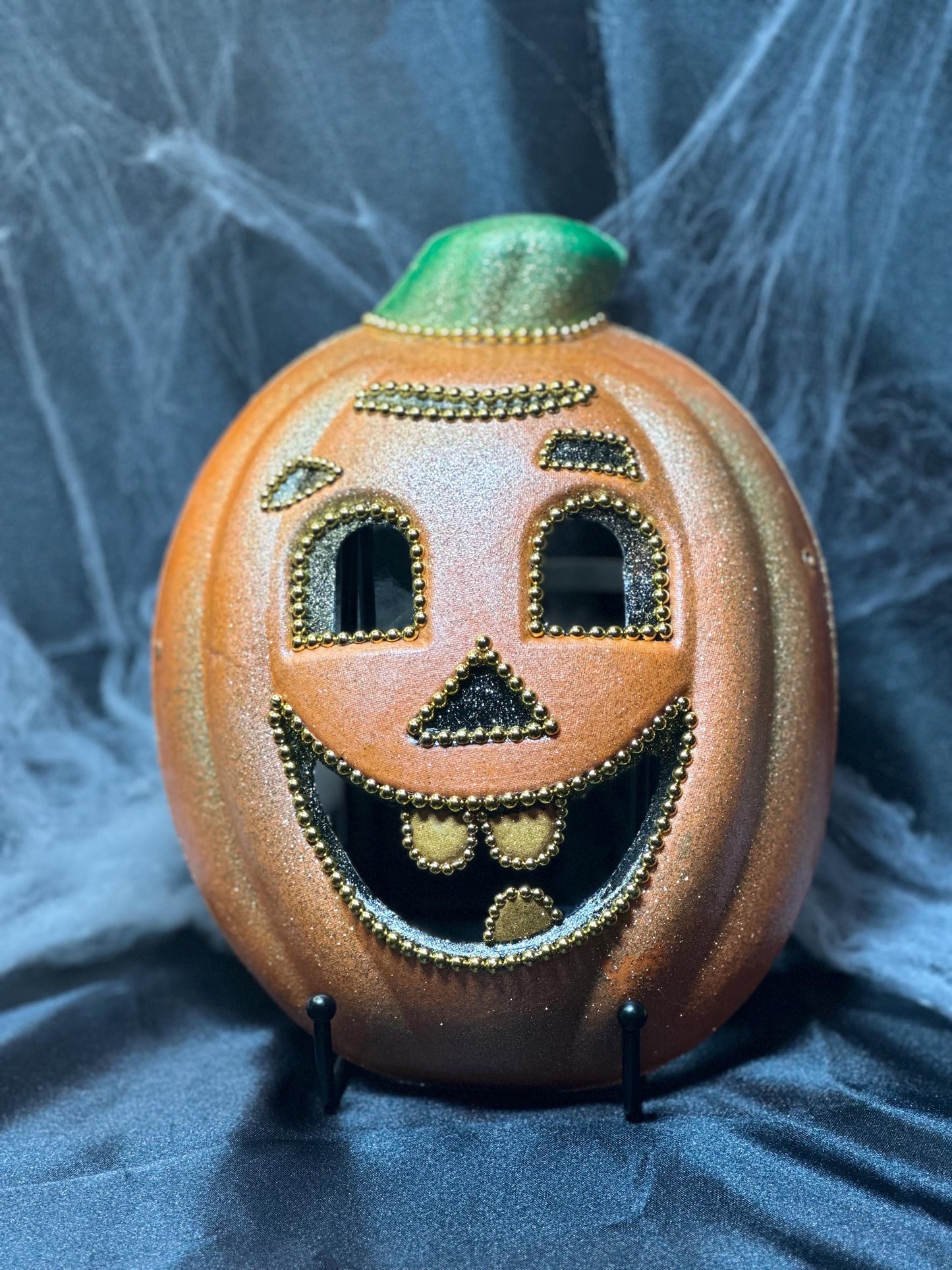 Halloween Costume Mask: Pumpkin Patch