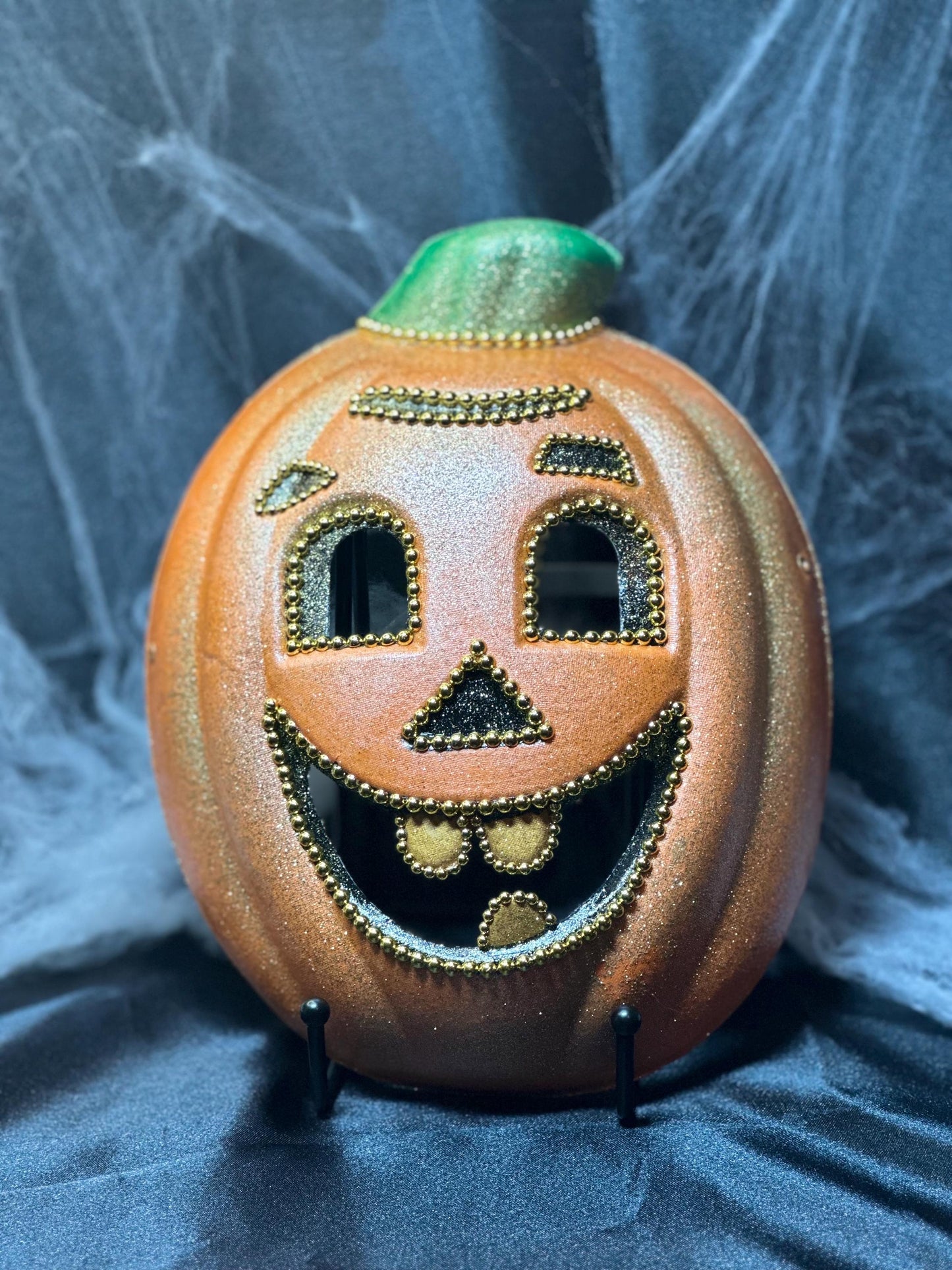 Halloween Costume Mask: Pumpkin Patch