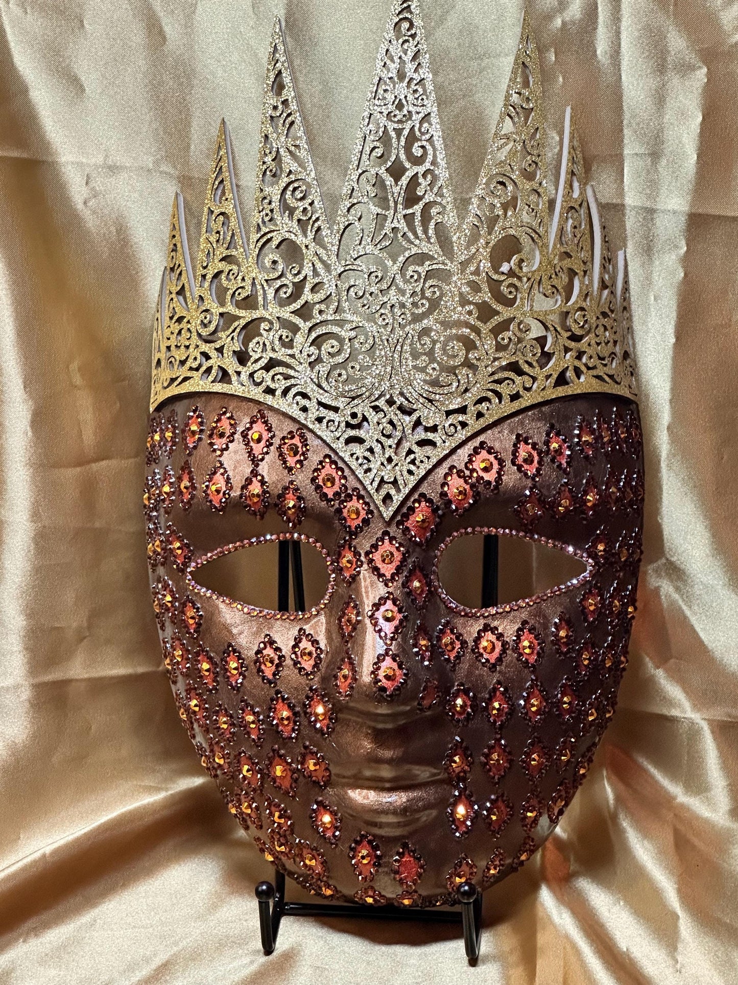 Masquerade pairing mask: The Earthen God