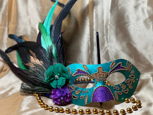 Masquerade mask: Mardi Gras Frenzy