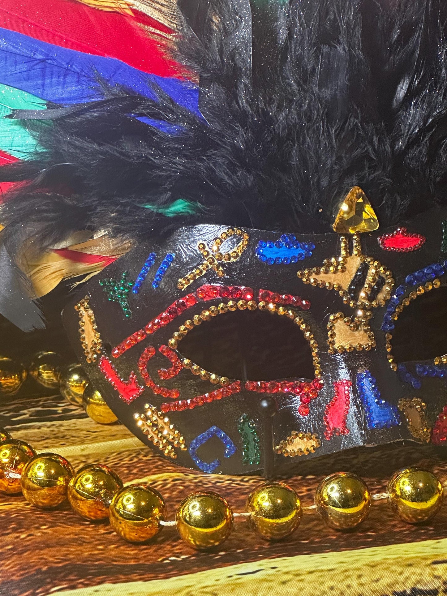 Egyptian Hieroglyphics Vegas Mask: Feathered