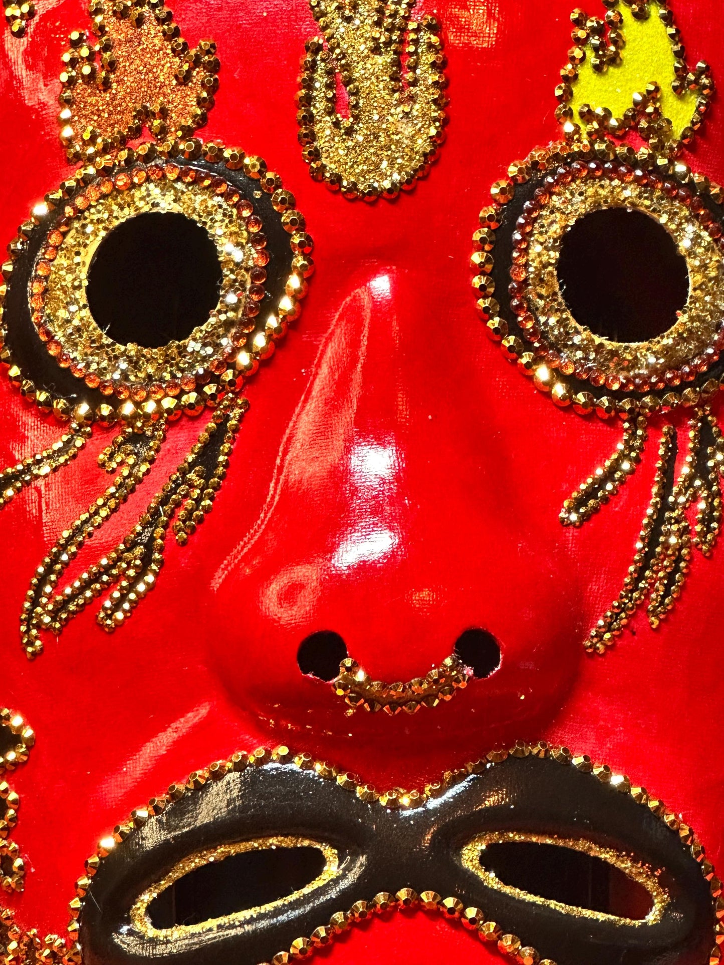 The Devil incarnate Mask: Display Stand Included