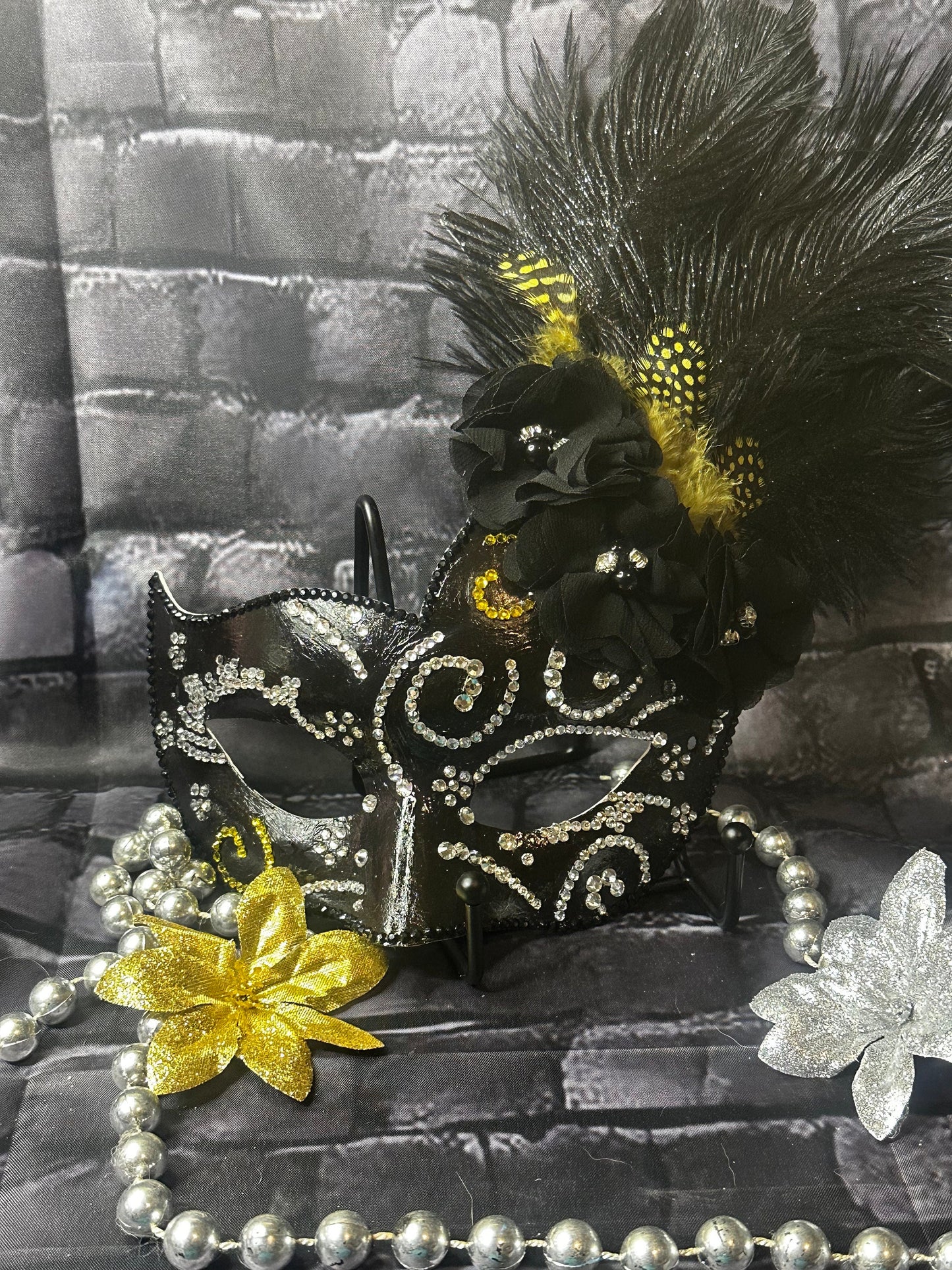 Black Feathered Masquerade Mask: Classy Divine