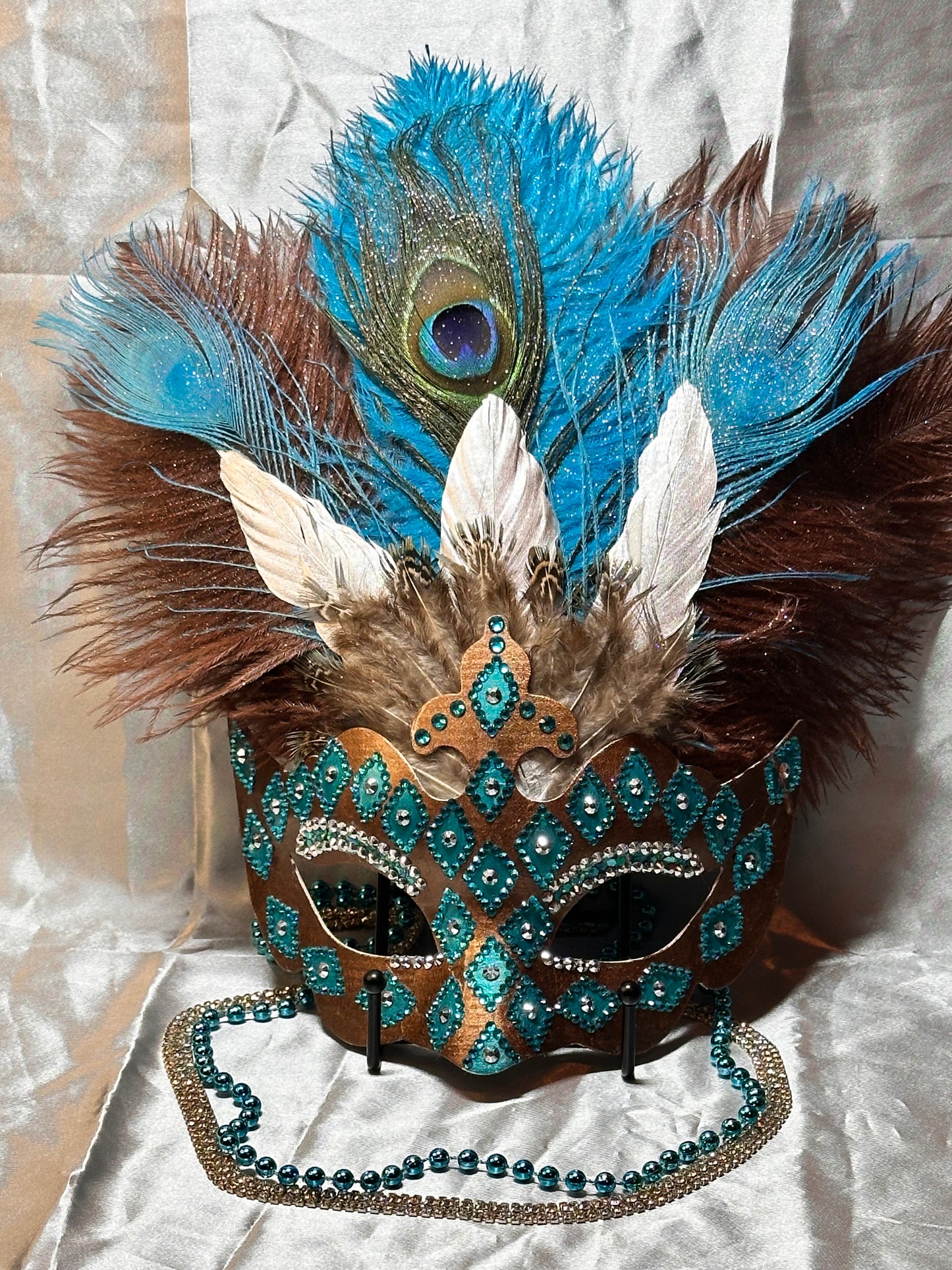 Feathered Masquerade Mask: Turquoise Espresso