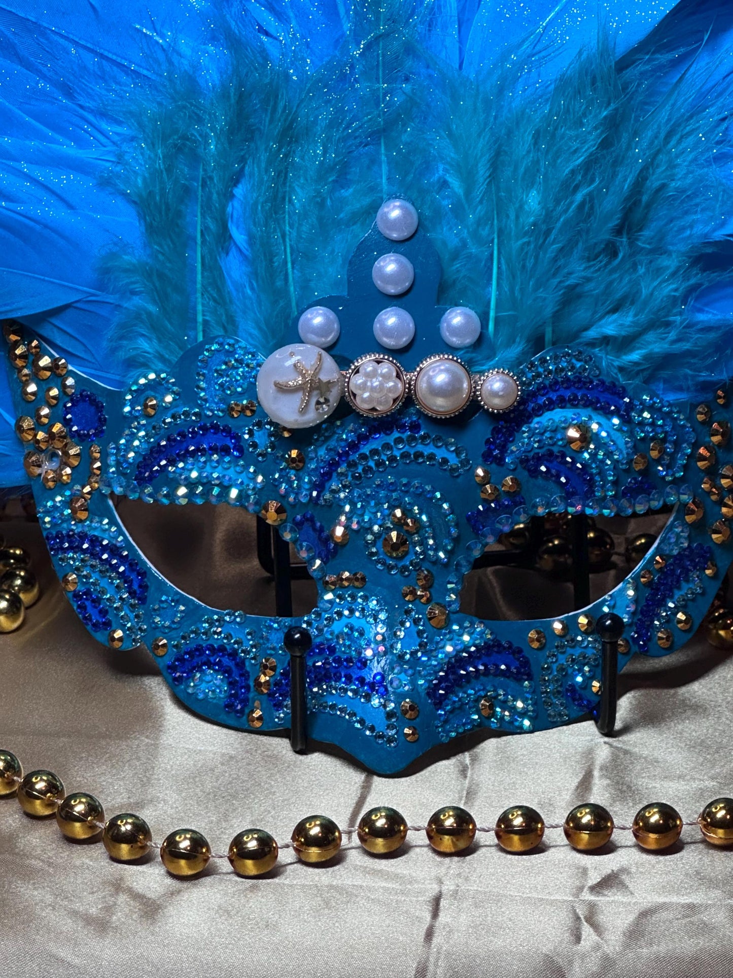 Vegas Style Mask: Beaded Feather Masquerade Mask