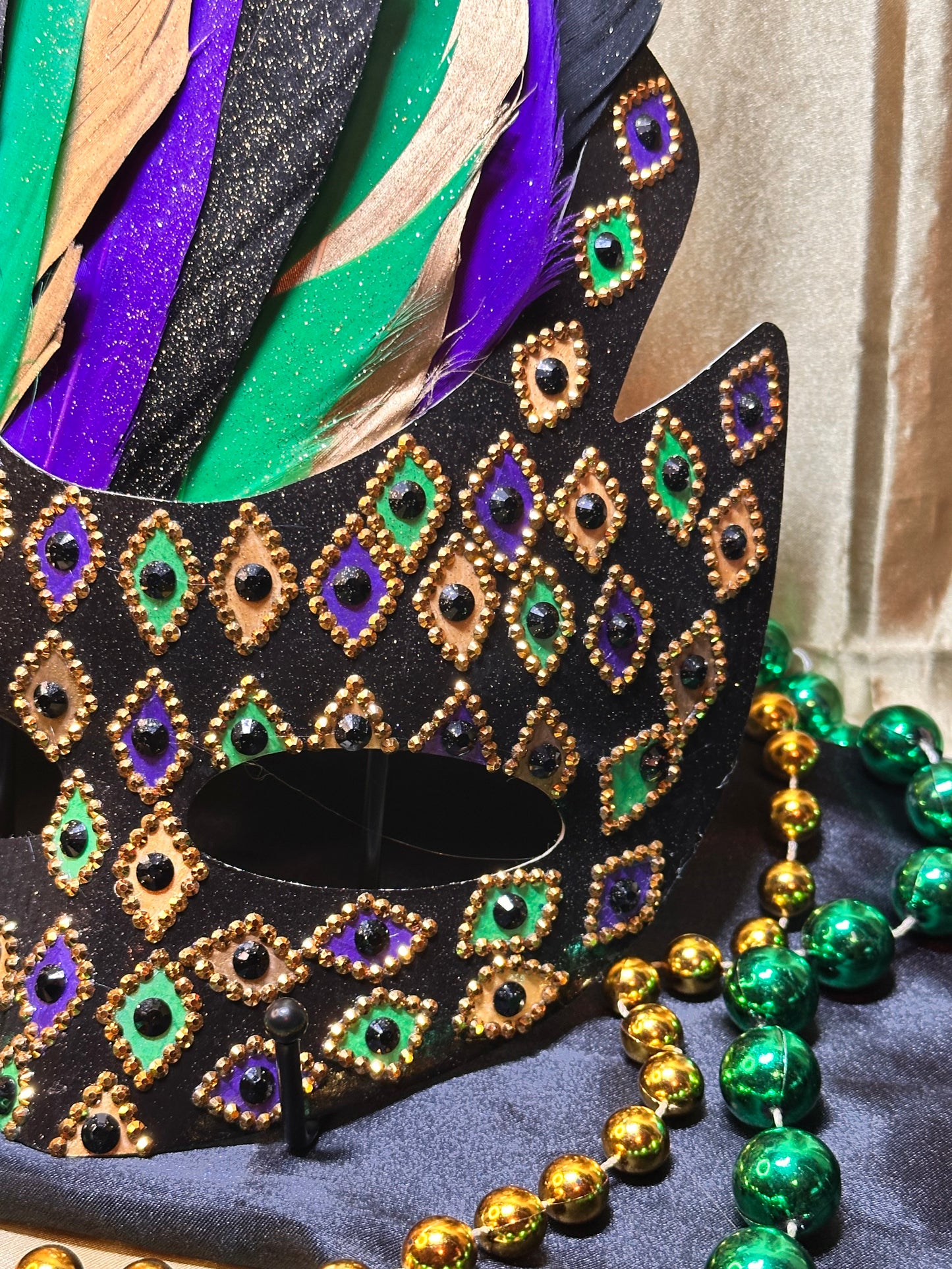 Masquerade mask: Mardi Gras Devilry