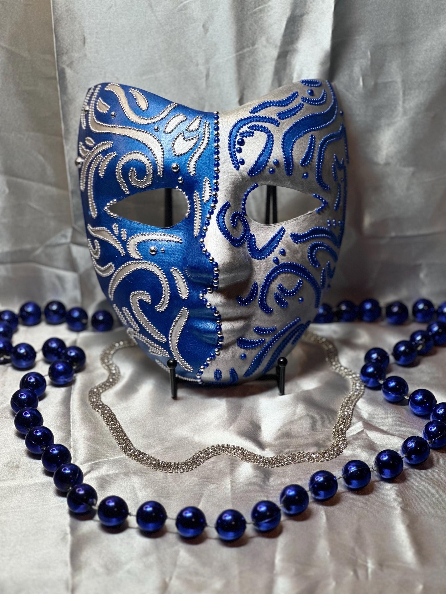 The Artiste Face Mask on Holding Stick with Display Stand