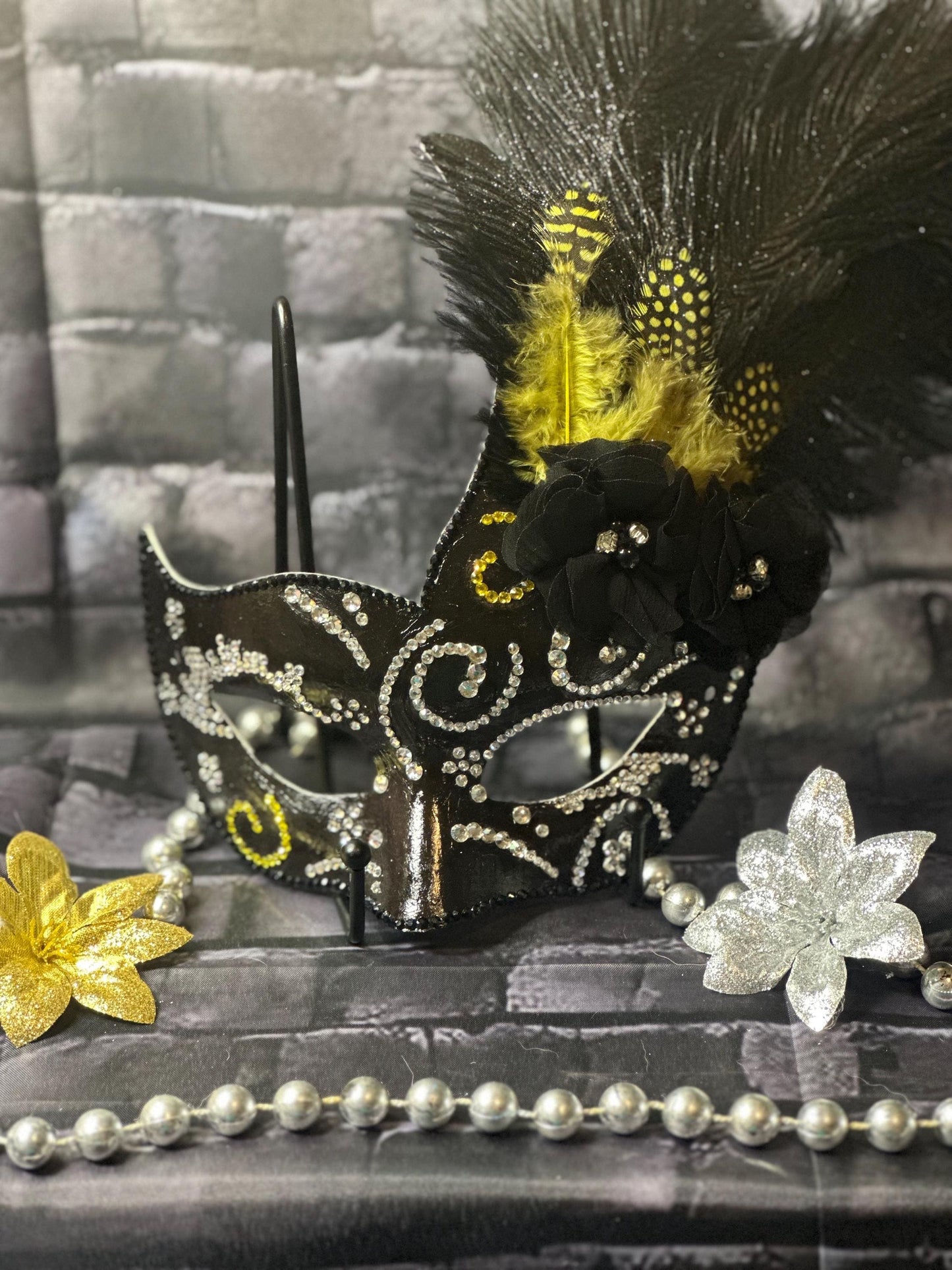 Black Feathered Masquerade Mask: Classy Divine