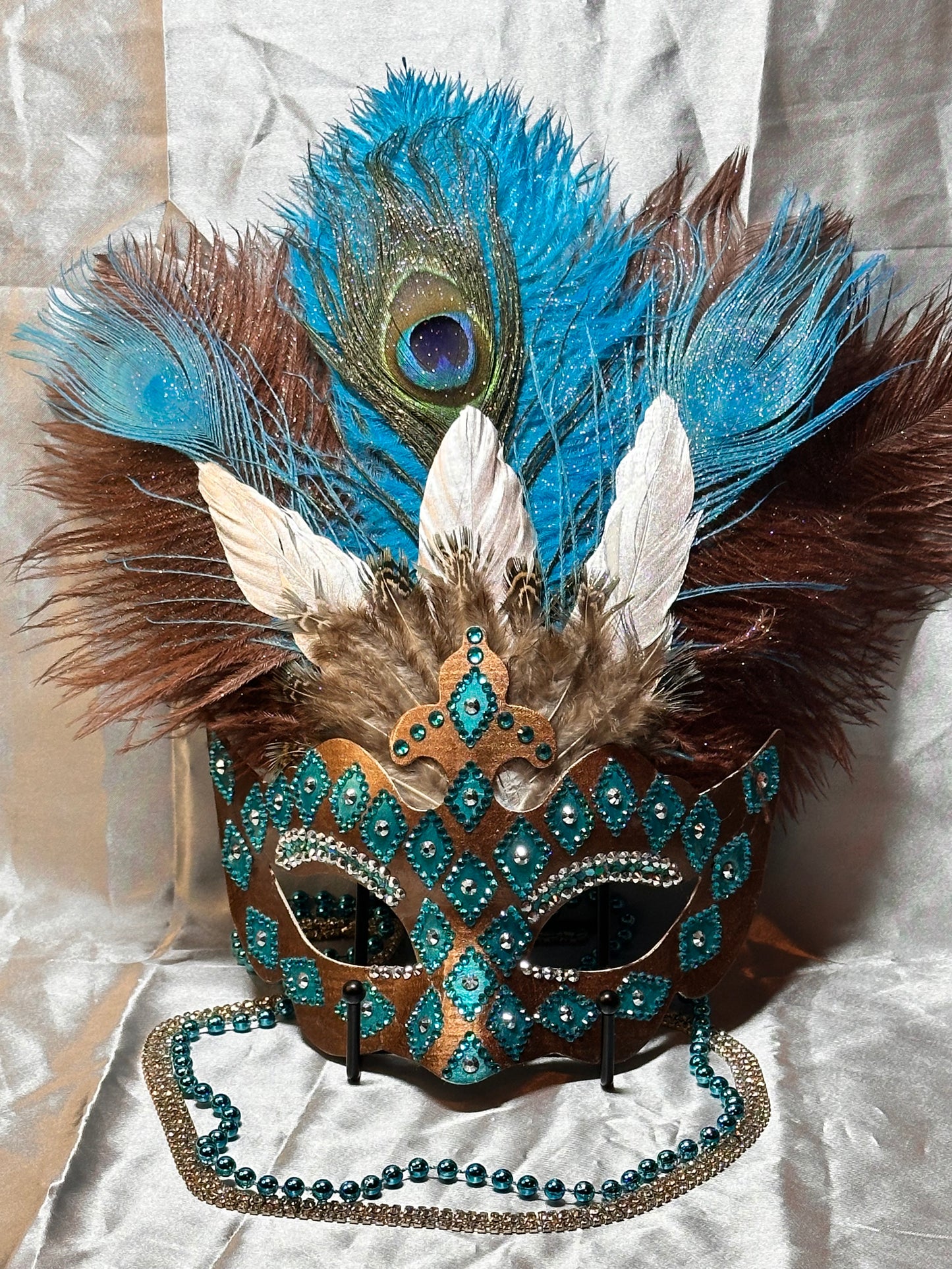Feathered Masquerade Mask: Turquoise Espresso