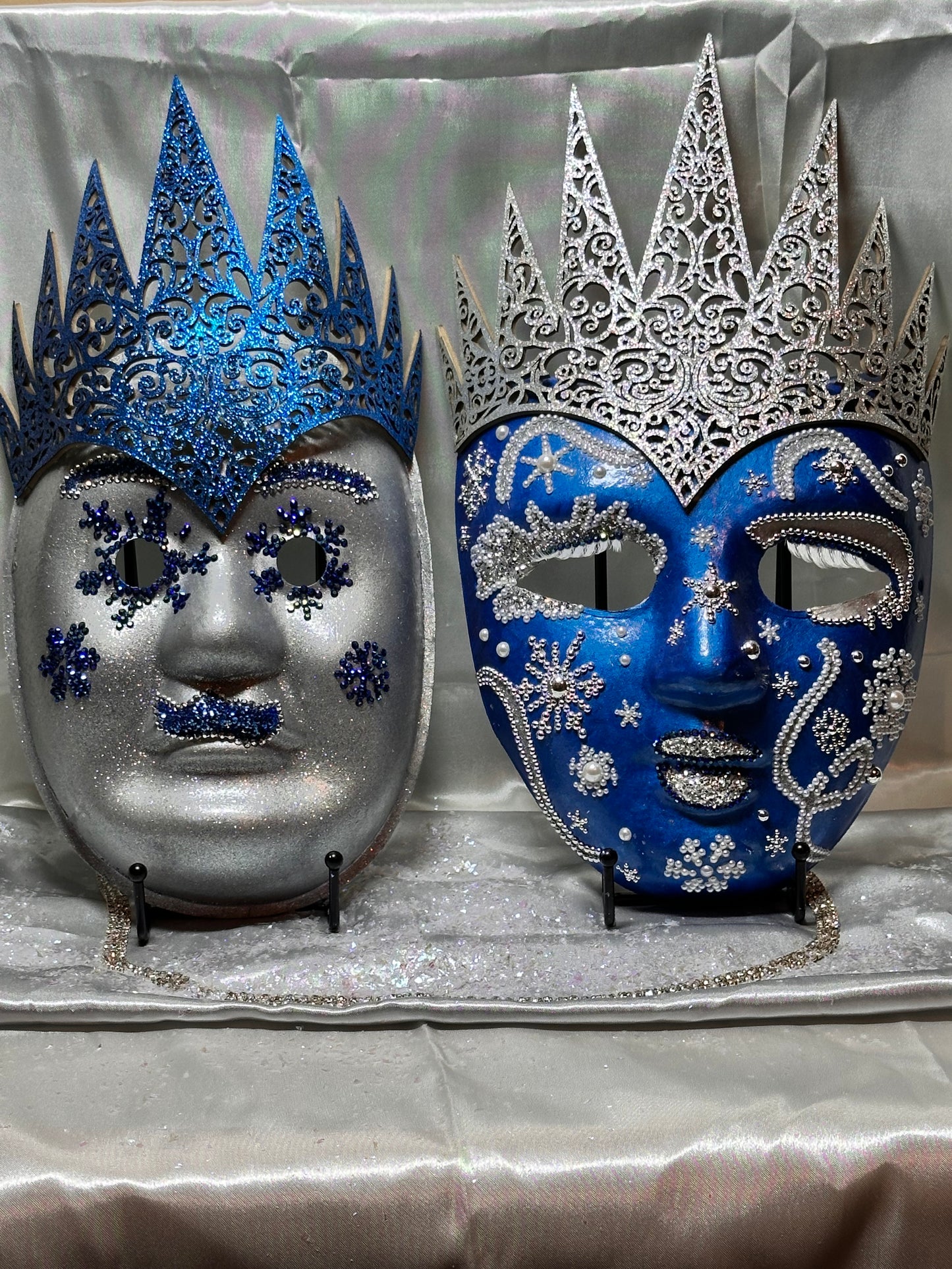 Pairing masquerade masks: The king & Queen of the north
