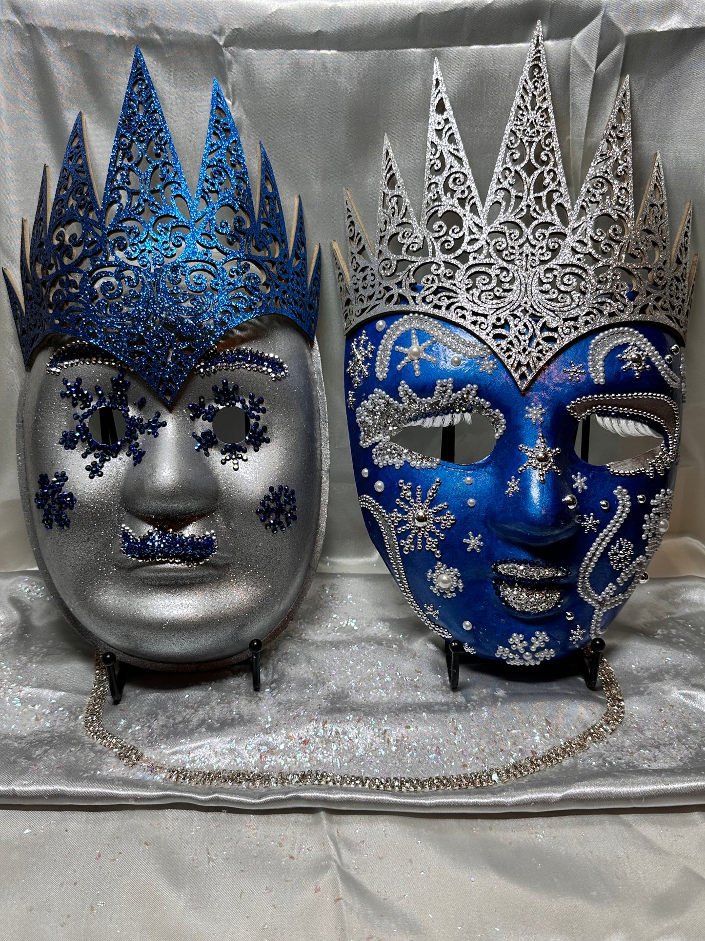 Pairing masquerade masks: The king & Queen of the north