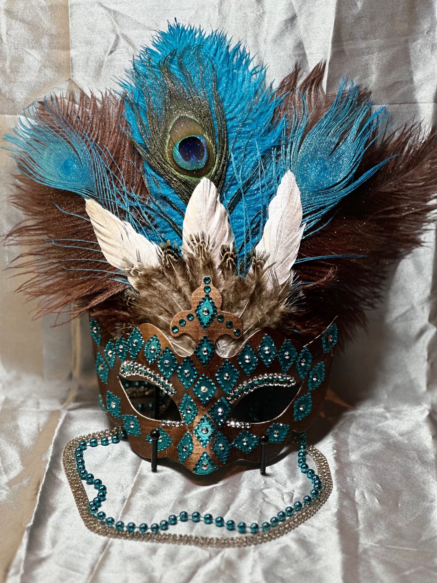 Feathered Masquerade Mask: Turquoise Espresso