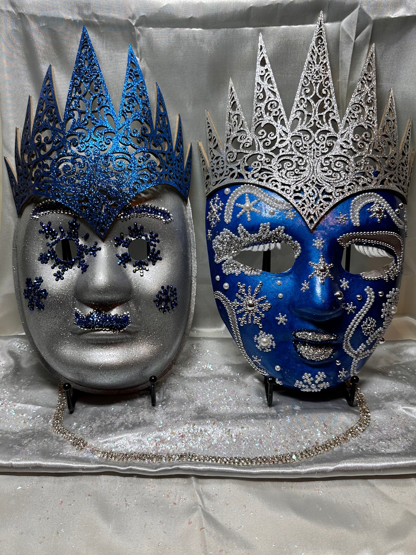 Pairing masquerade masks: The king & Queen of the north