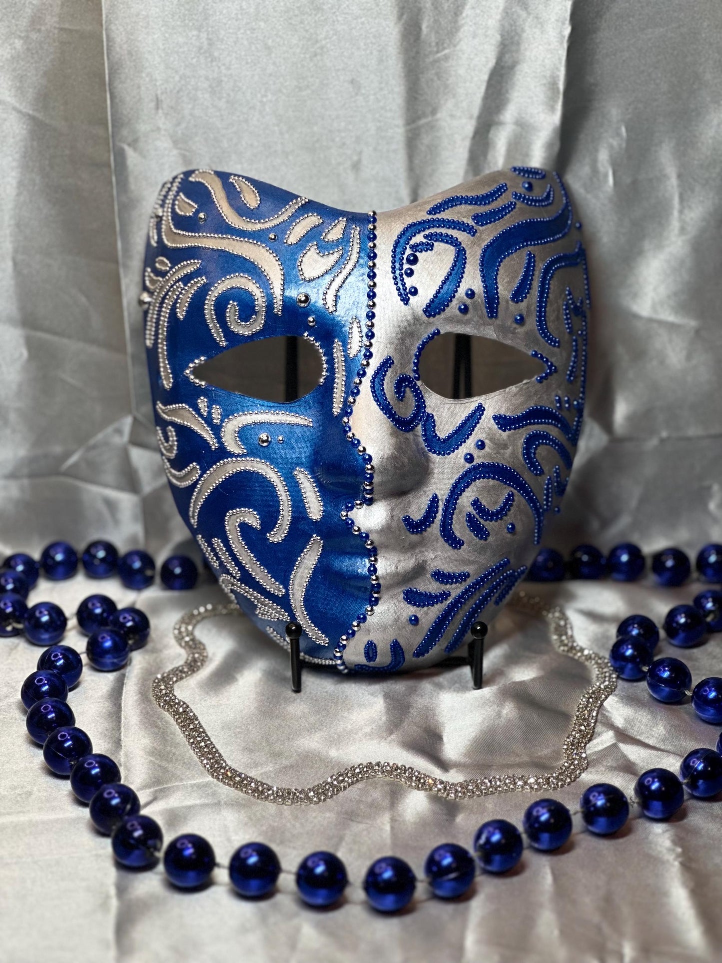 The Artiste Face Mask on Holding Stick with Display Stand