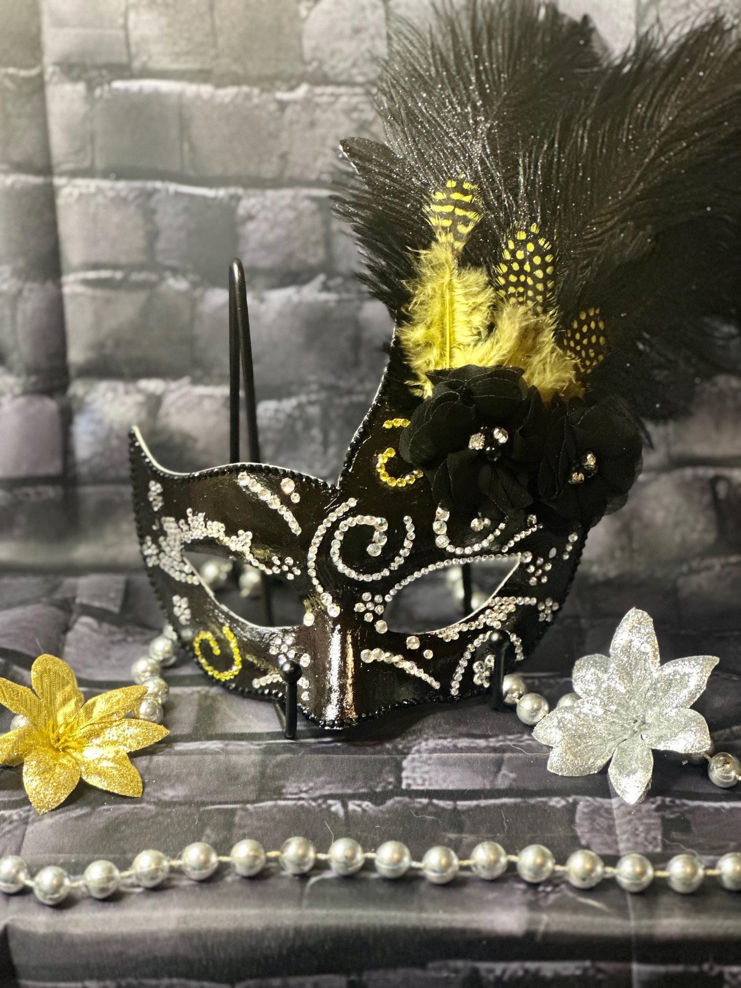 Black Feathered Masquerade Mask: Classy Divine