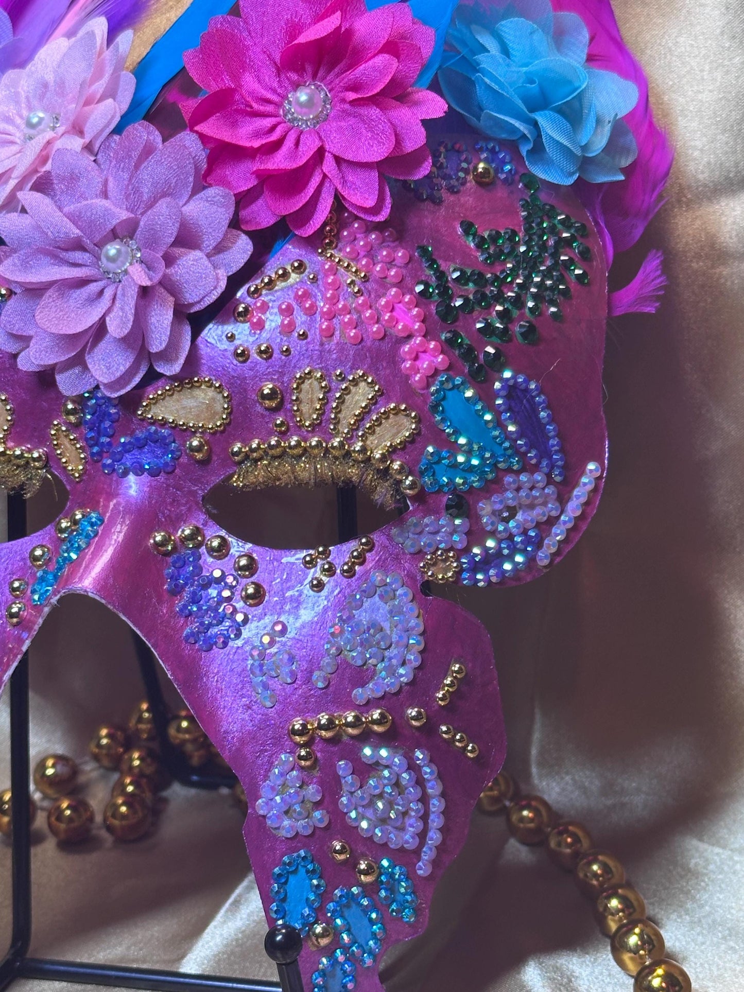 Butterfly Aspirations Face Mask: Home Decor