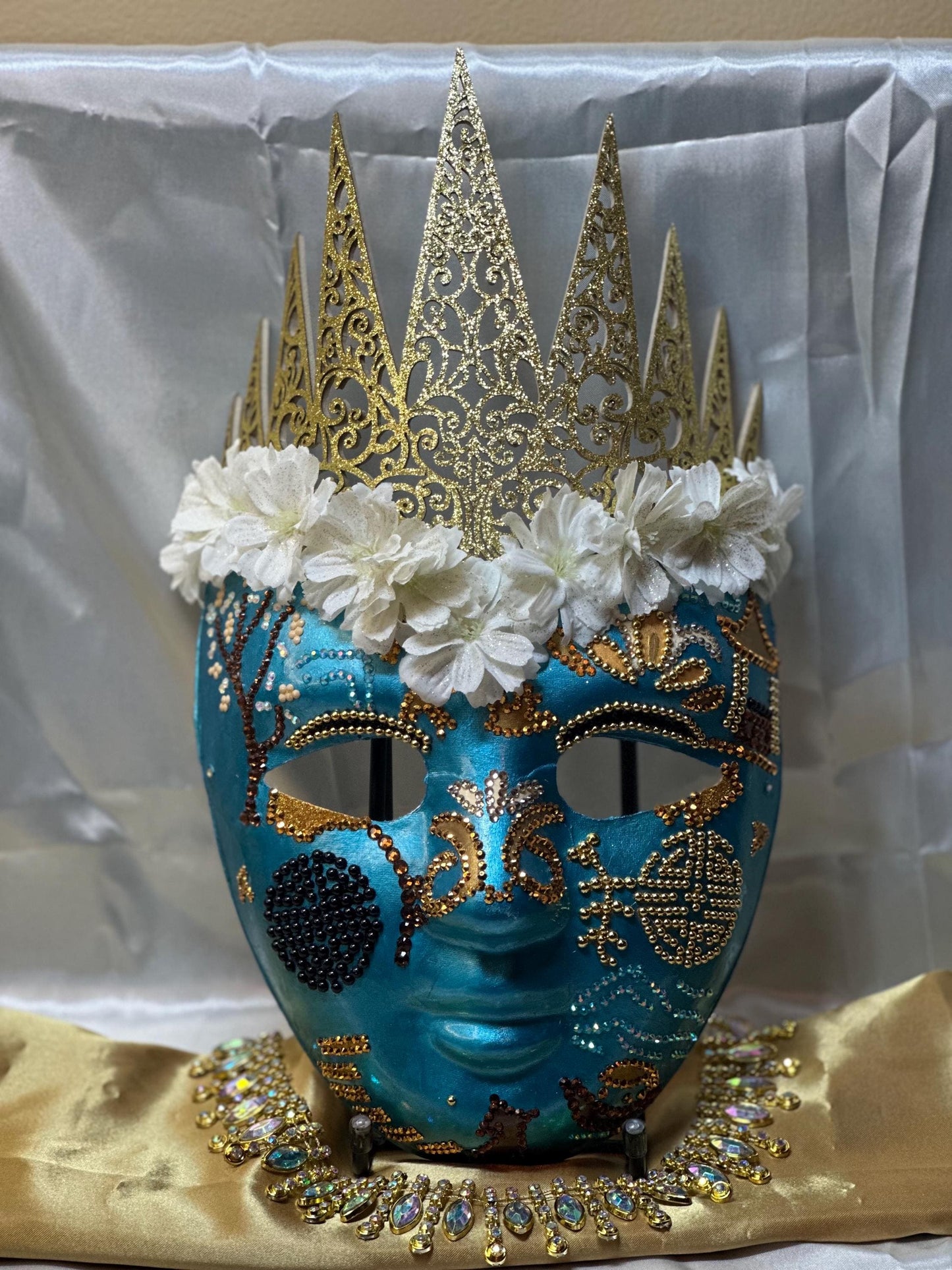Oriental Expressions: Home Decor