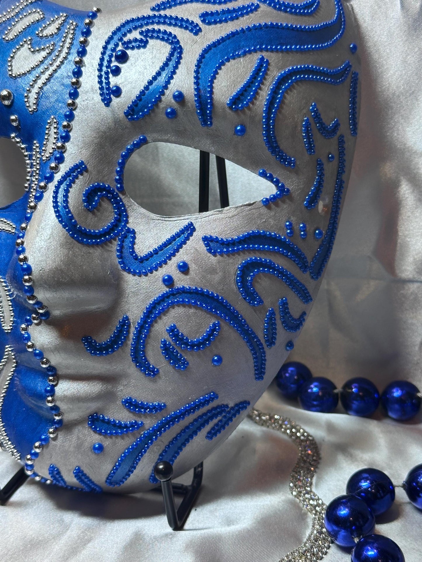The Artiste Face Mask on Holding Stick with Display Stand