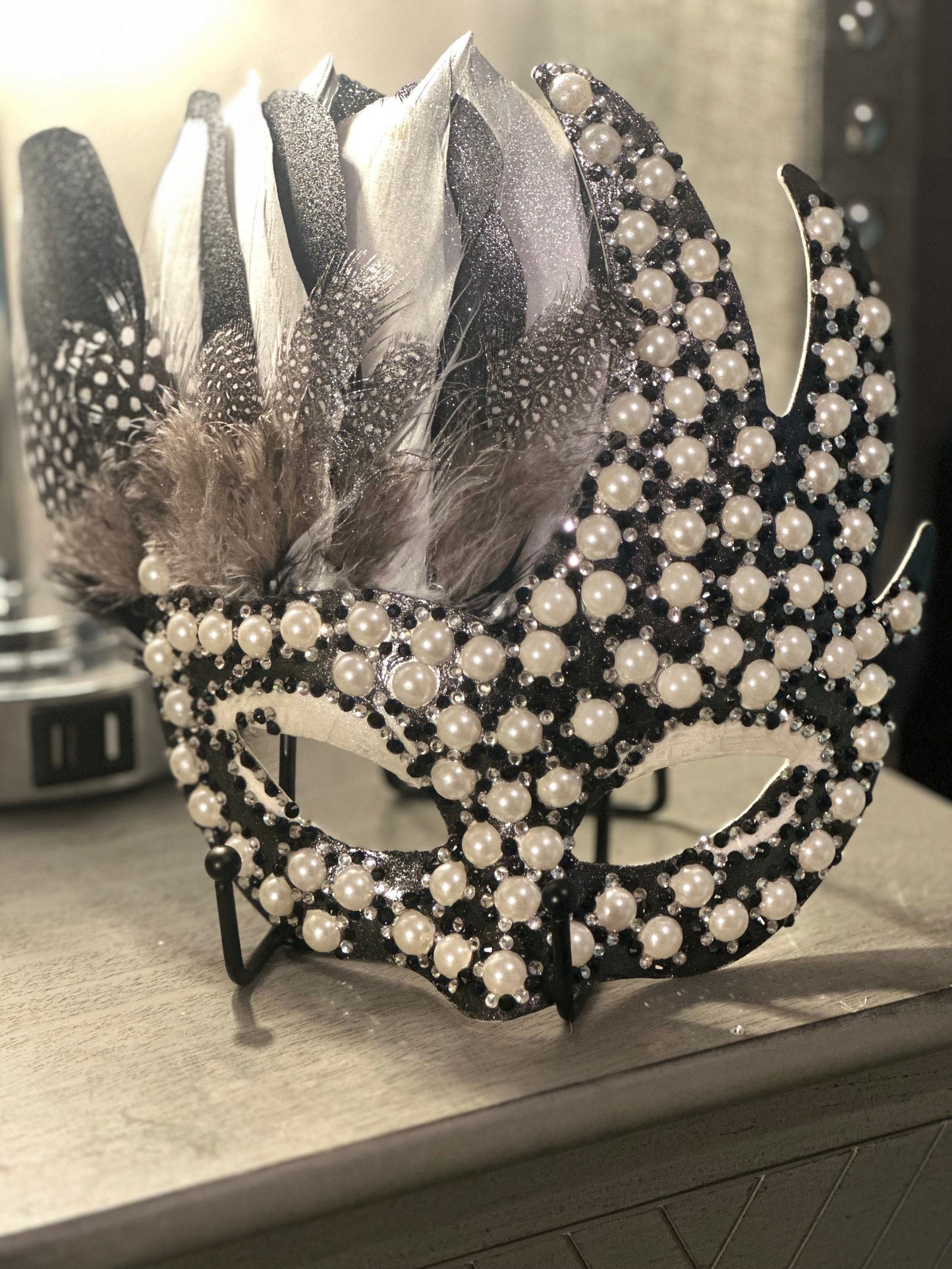 Feathered mask: A polka dot affair