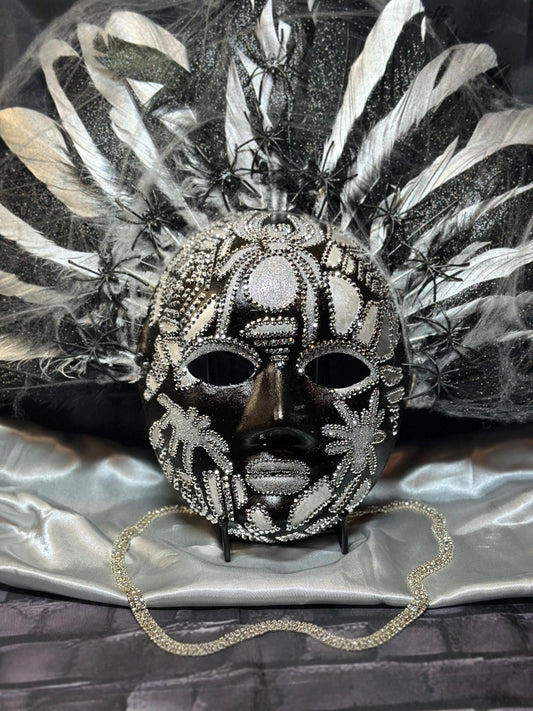 Black Widow Mask: Display Stand, Optional Hat Topper